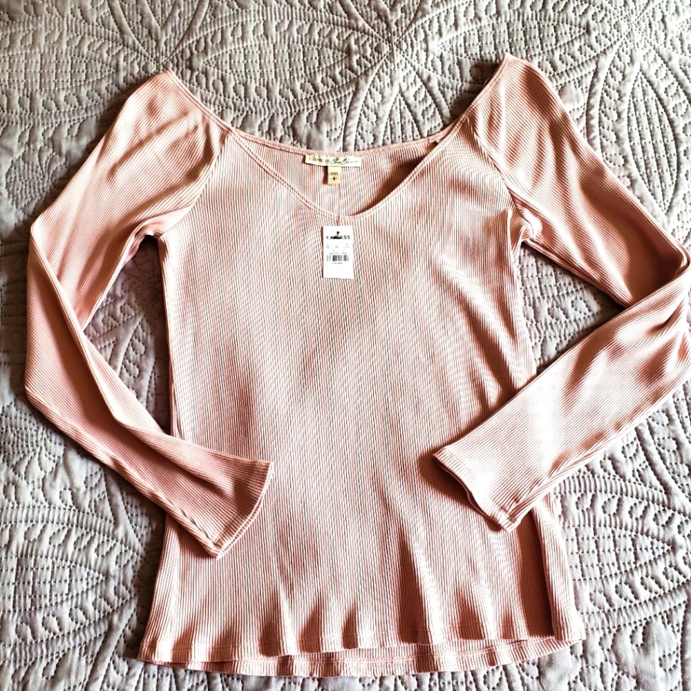 NWT Express blush top